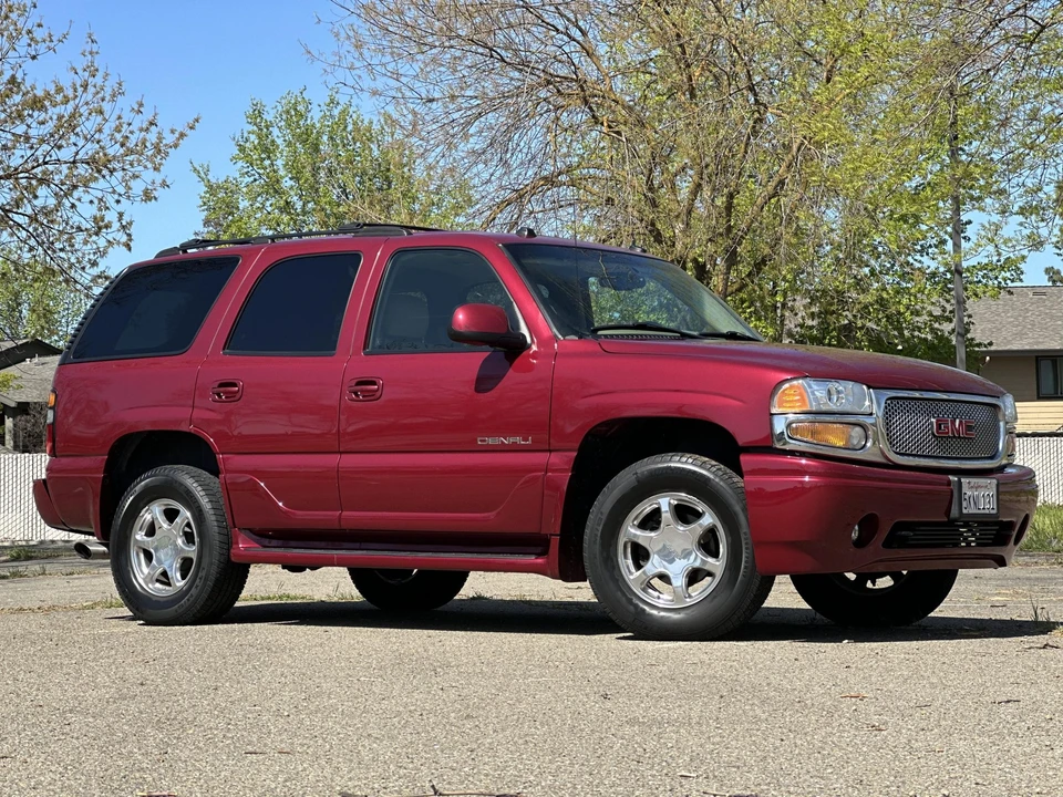 2004 GMC Yukon 2nd Gen - Image 29 of 31