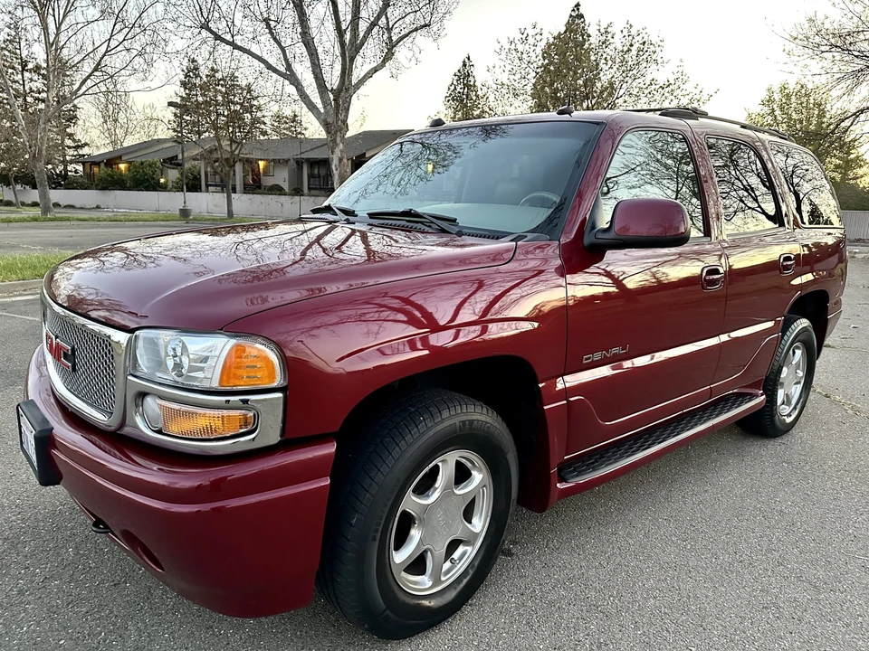 2004 GMC Yukon 2nd Gen - Image 23 of 31