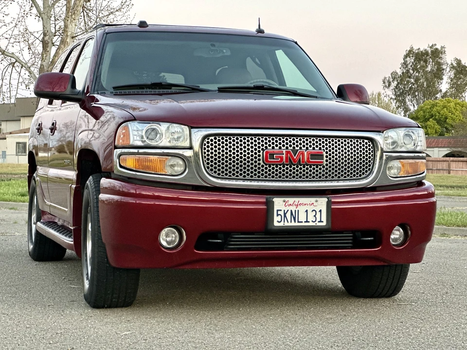 2004 GMC Yukon 2nd Gen - Image 25 of 31