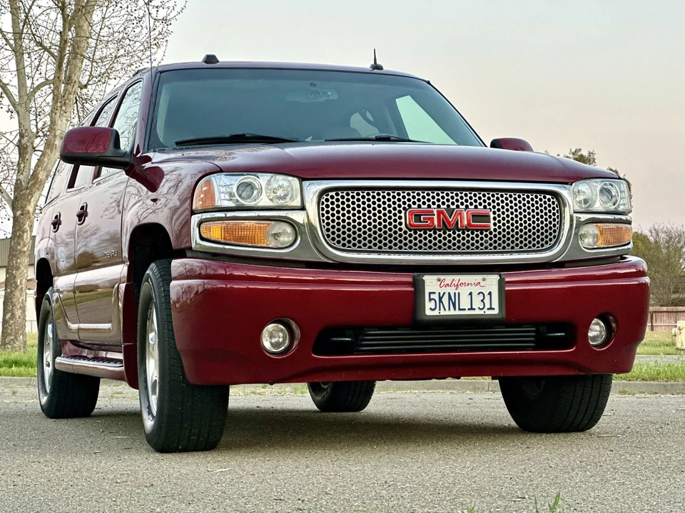2004 GMC Yukon 2nd Gen - Image 24 of 31