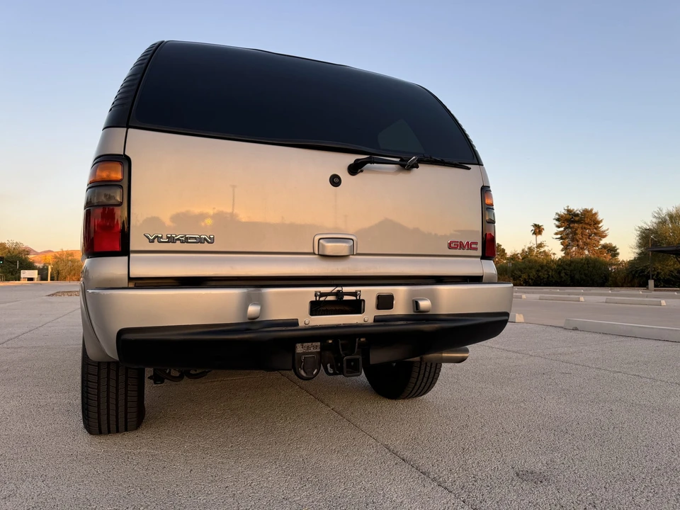 2004 GMC Yukon 2nd Gen - Image 26 of 31