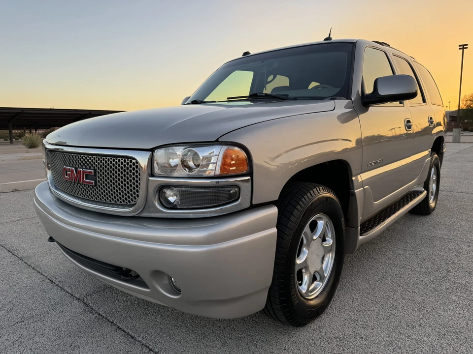 2004 GMC Yukon 2nd Gen - Image 6 of 31
