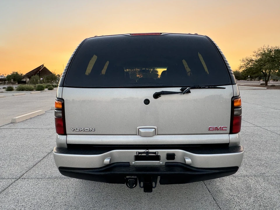 2004 GMC Yukon 2nd Gen - Image 30 of 31