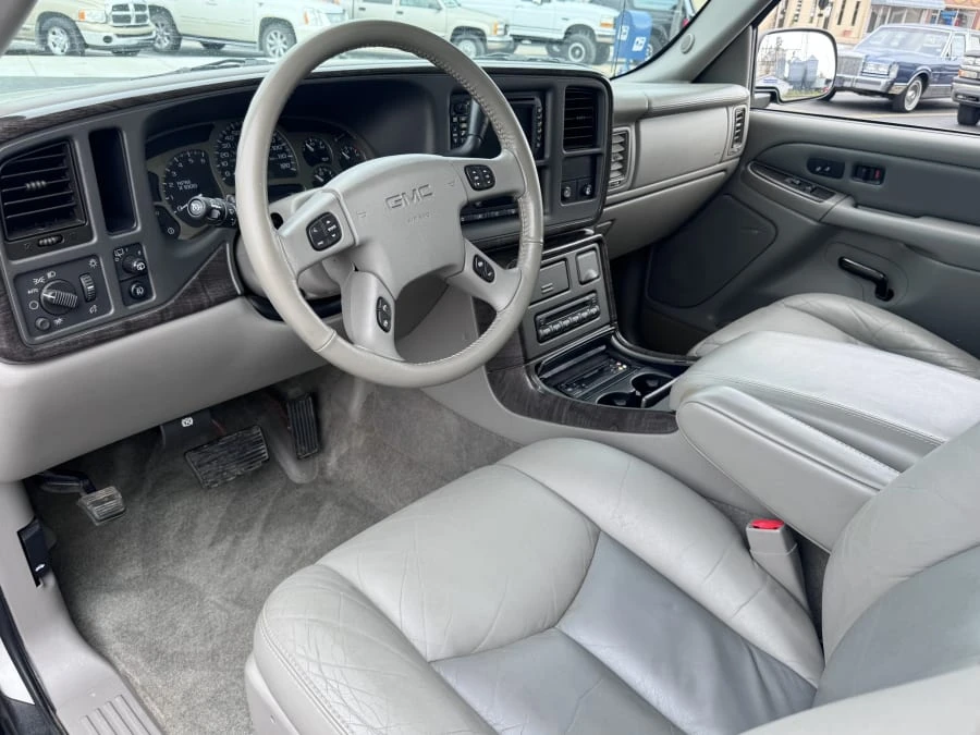 2004 GMC Yukon 2nd Gen - Image 6 of 7