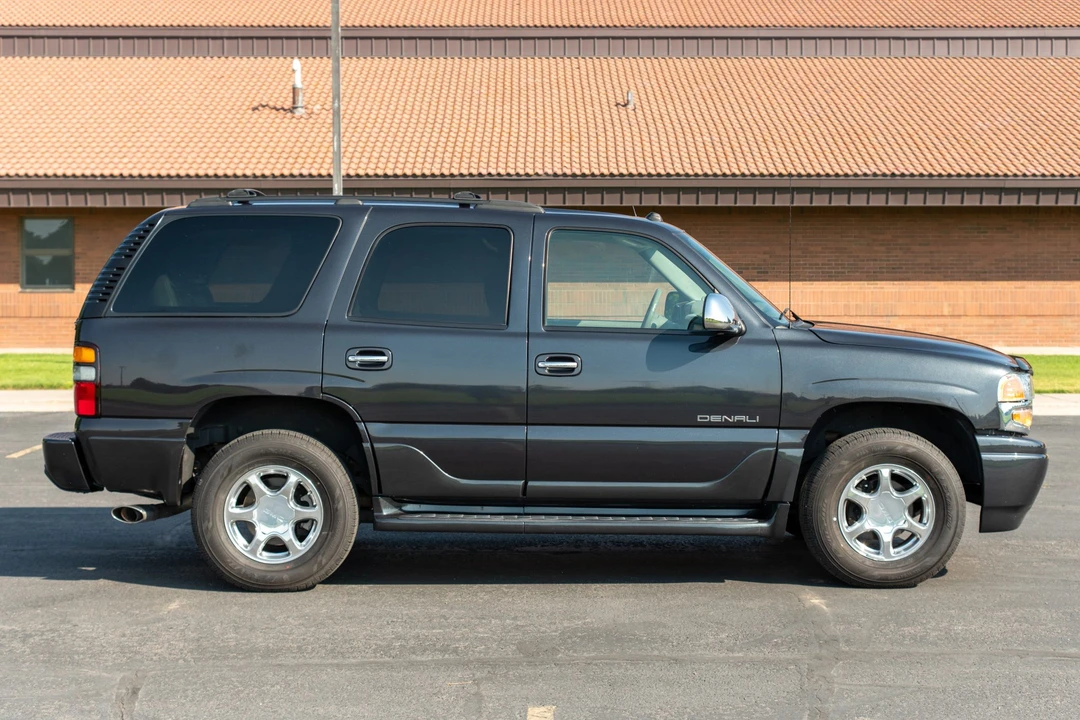 2004 GMC Yukon 2nd Gen - Image 6 of 31