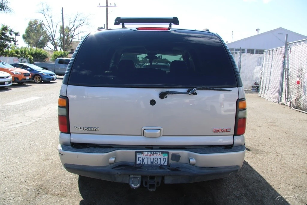 2004 GMC Yukon 2nd Gen - Image 7 of 21