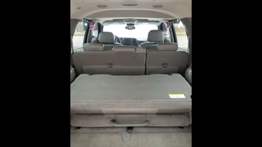 2004 GMC Yukon 2nd Gen - Image 6 of 7