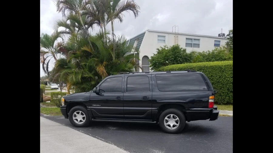 2004 GMC Yukon 2nd Gen - Image 2 of 7