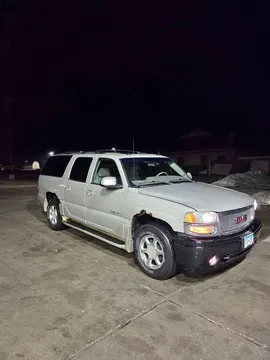 2004 GMC Yukon Denali Sport Utility 4D