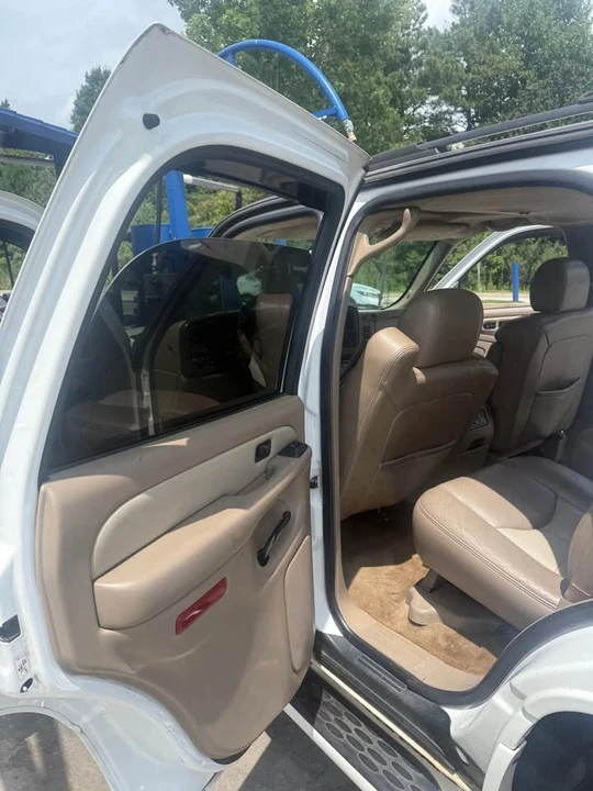 2004 GMC Yukon 2nd Gen - Image 5 of 20