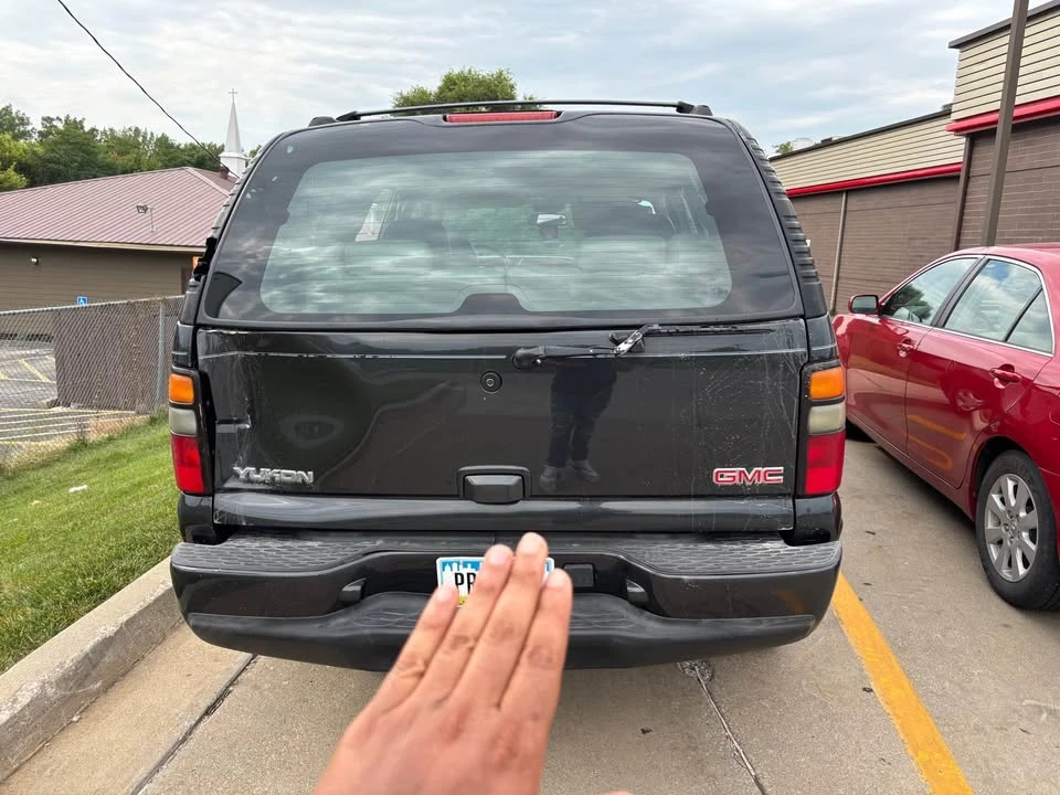 2004 GMC Yukon 2nd Gen - Image 14 of 18