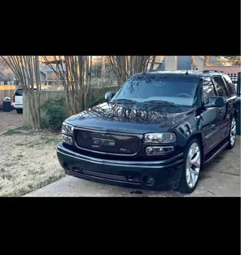 2004 GMC Yukon Denali Sport Utility 4D