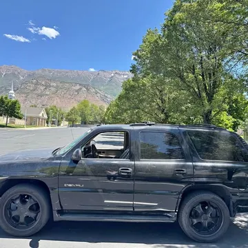 2004 GMC Yukon Denali
