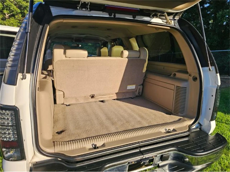 2004 GMC Yukon 2nd Gen - Image 4 of 21