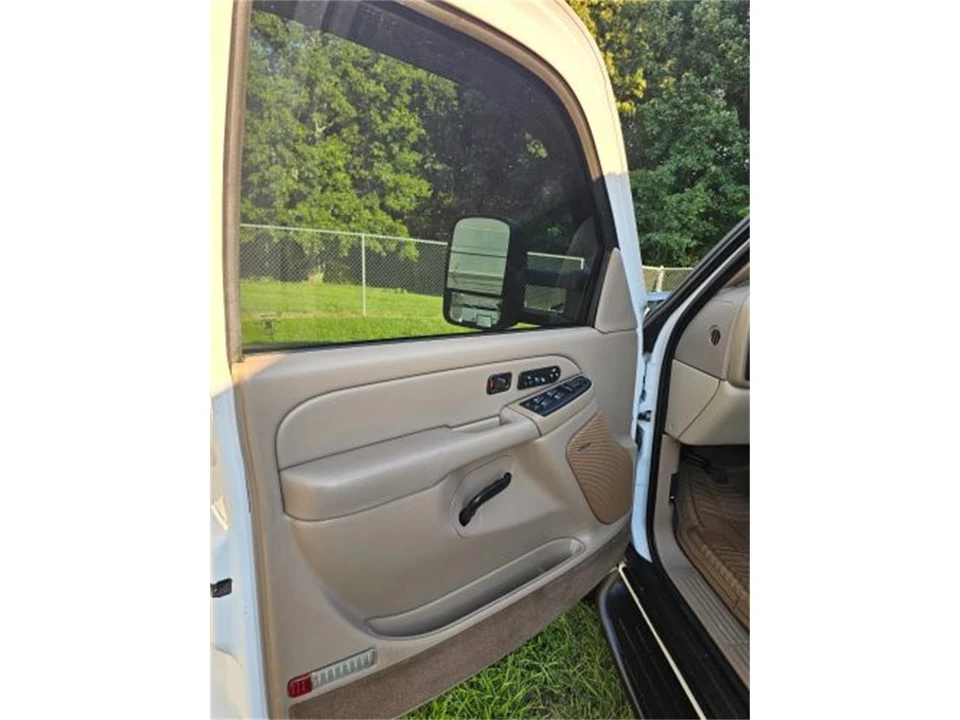 2004 GMC Yukon 2nd Gen - Image 16 of 21