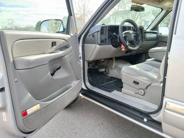 2004 GMC Yukon 3rd Gen - Image 11 of 21