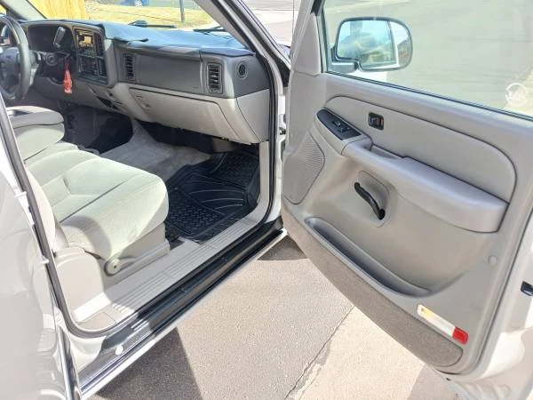 2004 GMC Yukon 3rd Gen - Image 16 of 21