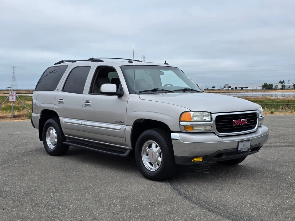 2004 GMC Yukon 2nd Gen - Image 24 of 31