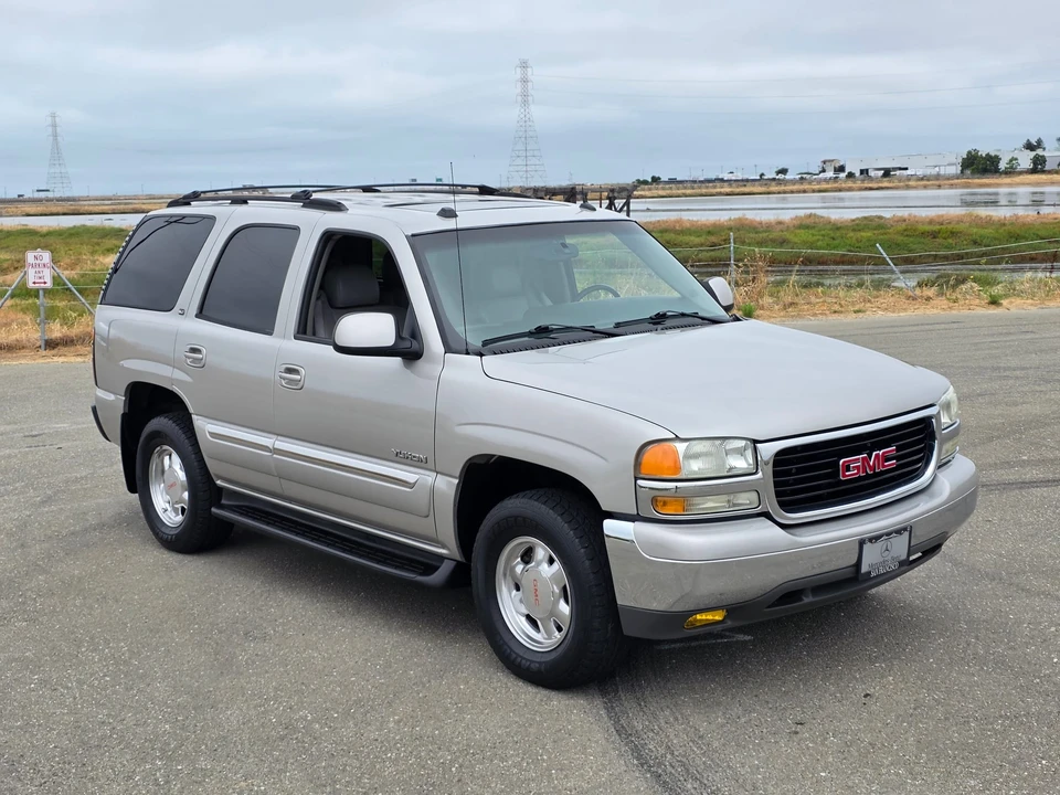 2004 GMC Yukon 2nd Gen - Image 23 of 31