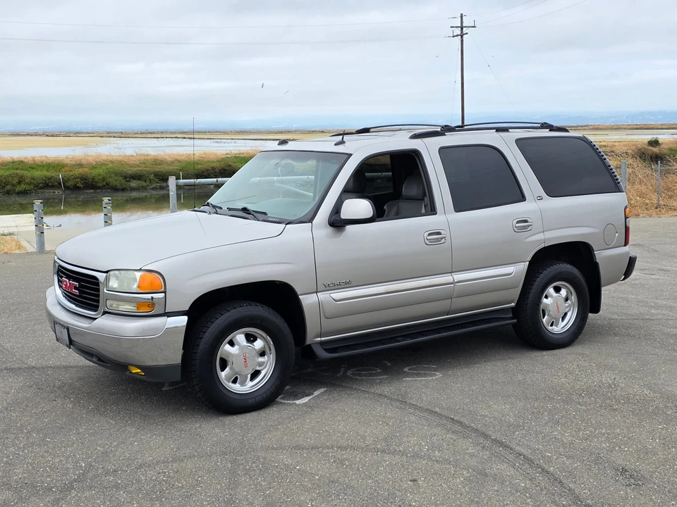 2004 GMC Yukon 2nd Gen - Image 5 of 31