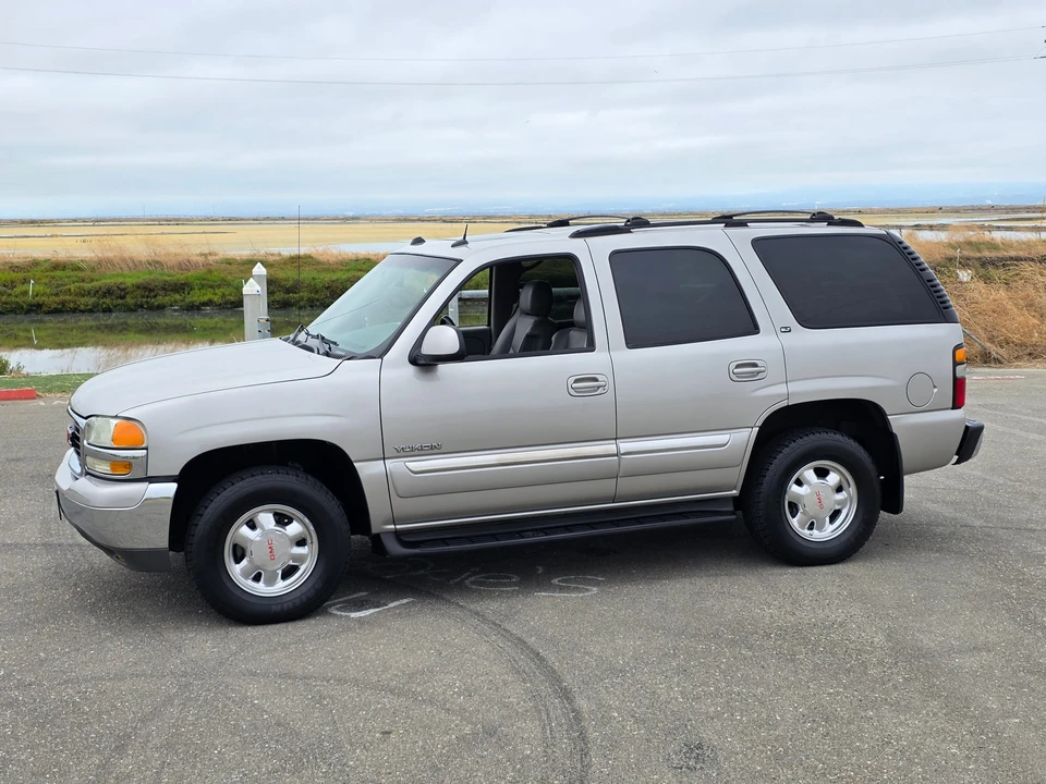 2004 GMC Yukon 2nd Gen - Image 6 of 31
