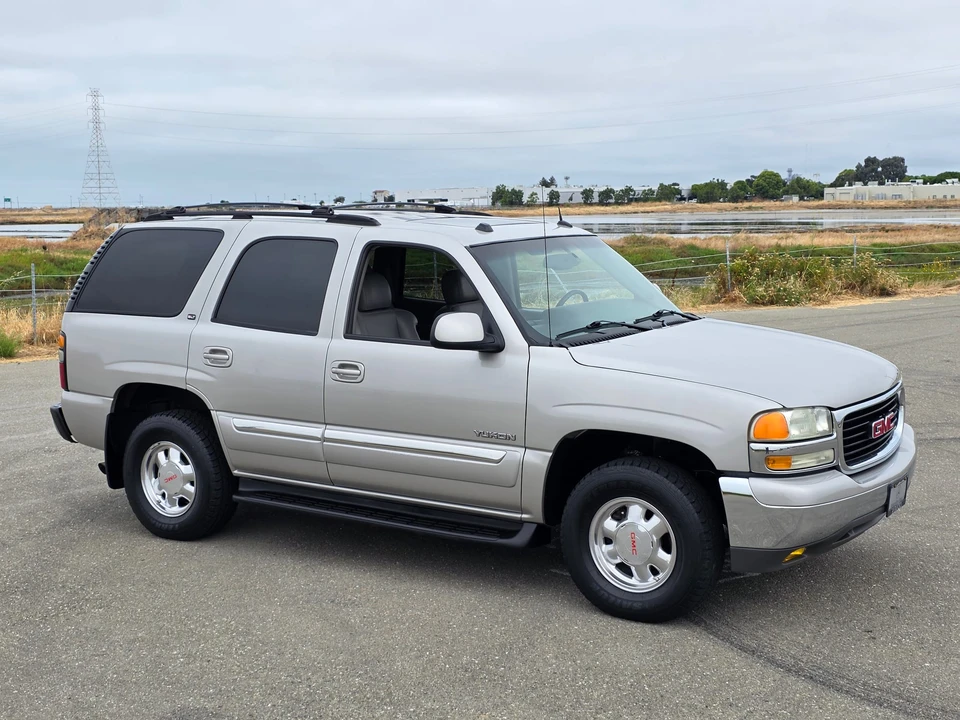2004 GMC Yukon 2nd Gen - Image 27 of 31