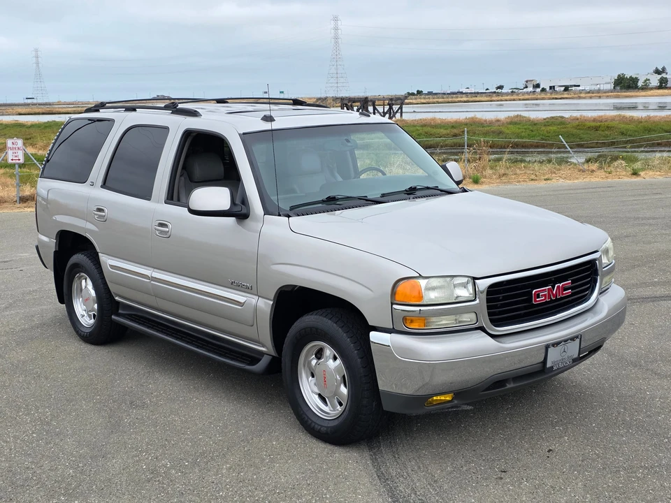 2004 GMC Yukon 2nd Gen - Image 25 of 31