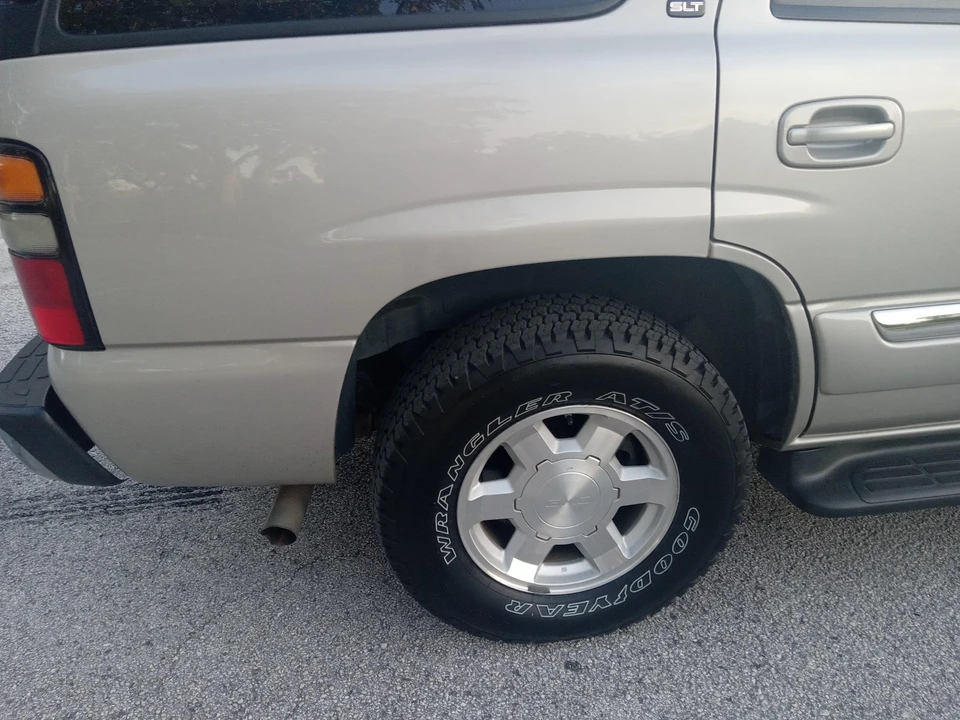 2004 GMC Yukon 2nd Gen - Image 21 of 31
