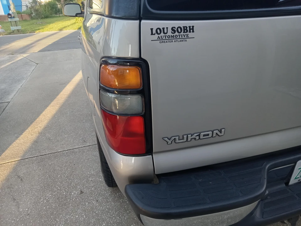 2004 GMC Yukon 2nd Gen - Image 20 of 31