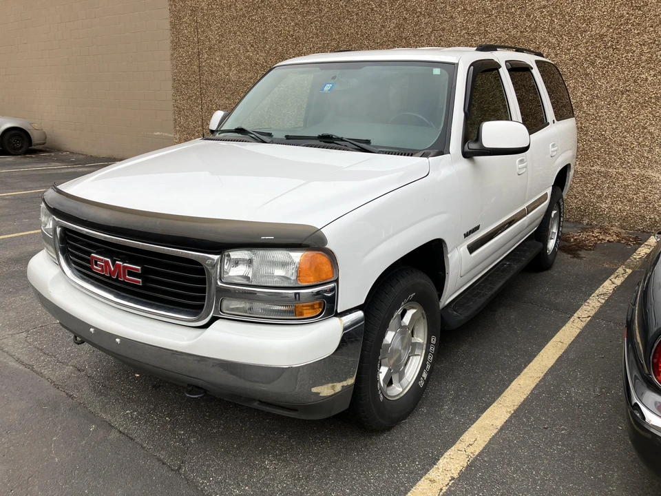 2004 GMC Yukon 2nd Gen - Image 7 of 31