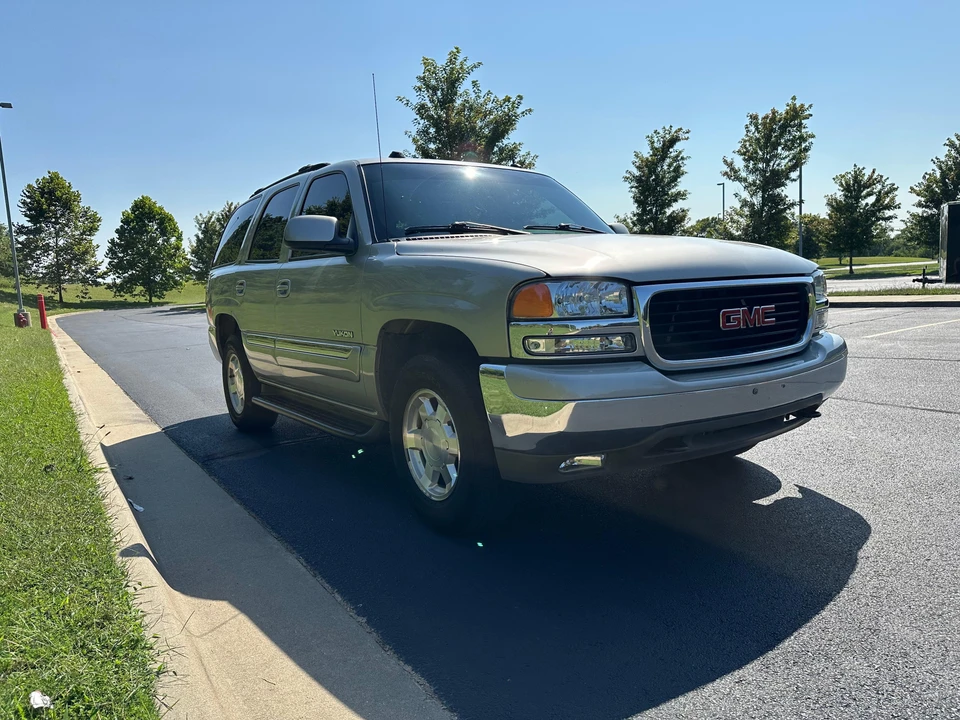 2004 GMC Yukon 2nd Gen - Image 8 of 31