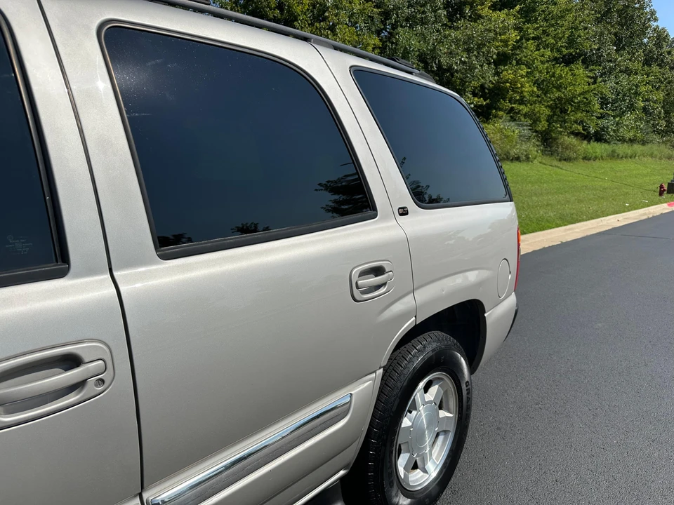 2004 GMC Yukon 2nd Gen - Image 13 of 31