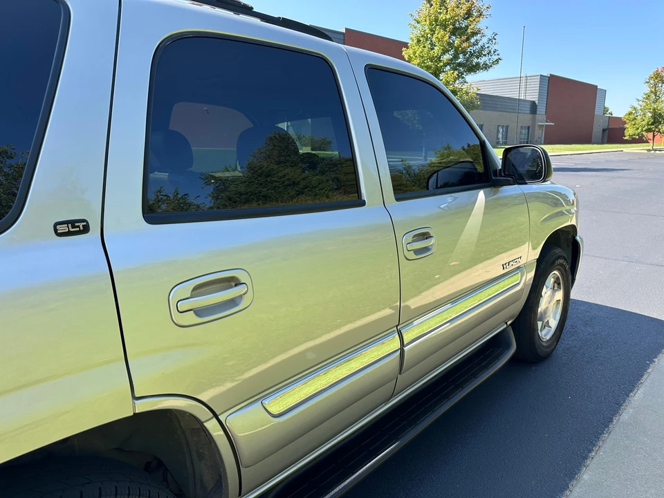 2004 GMC Yukon 2nd Gen - Image 21 of 31