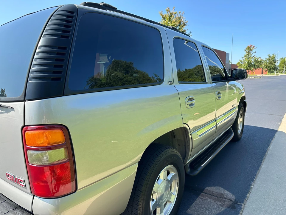 2004 GMC Yukon 2nd Gen - Image 20 of 31