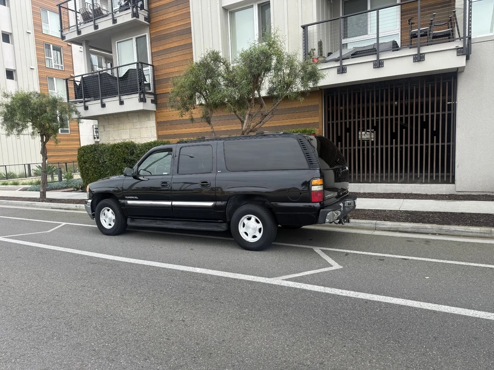 2004 GMC Yukon 2nd Gen - Image 17 of 21