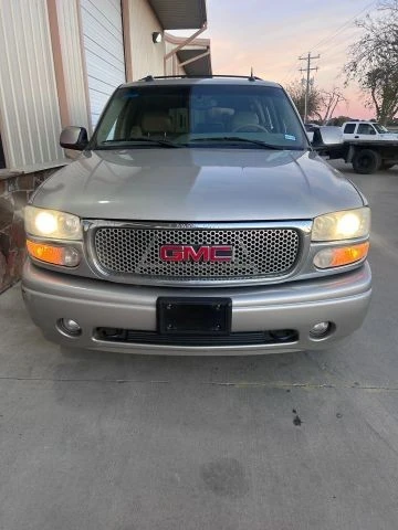 2004 GMC Yukon 2nd Gen - Image 3 of 21