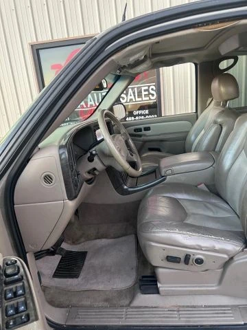 2004 GMC Yukon 2nd Gen - Image 2 of 21