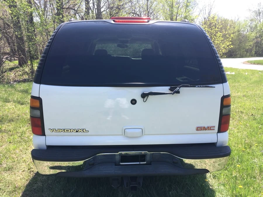 2004 GMC Yukon 2nd Gen - Image 7 of 8