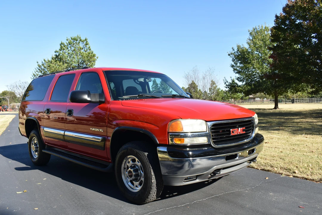 2004 GMC Yukon 2nd Gen - Image 25 of 31