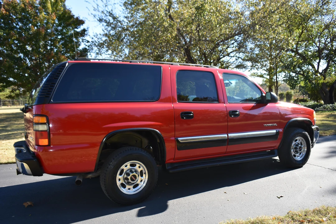 2004 GMC Yukon 2nd Gen - Image 19 of 31