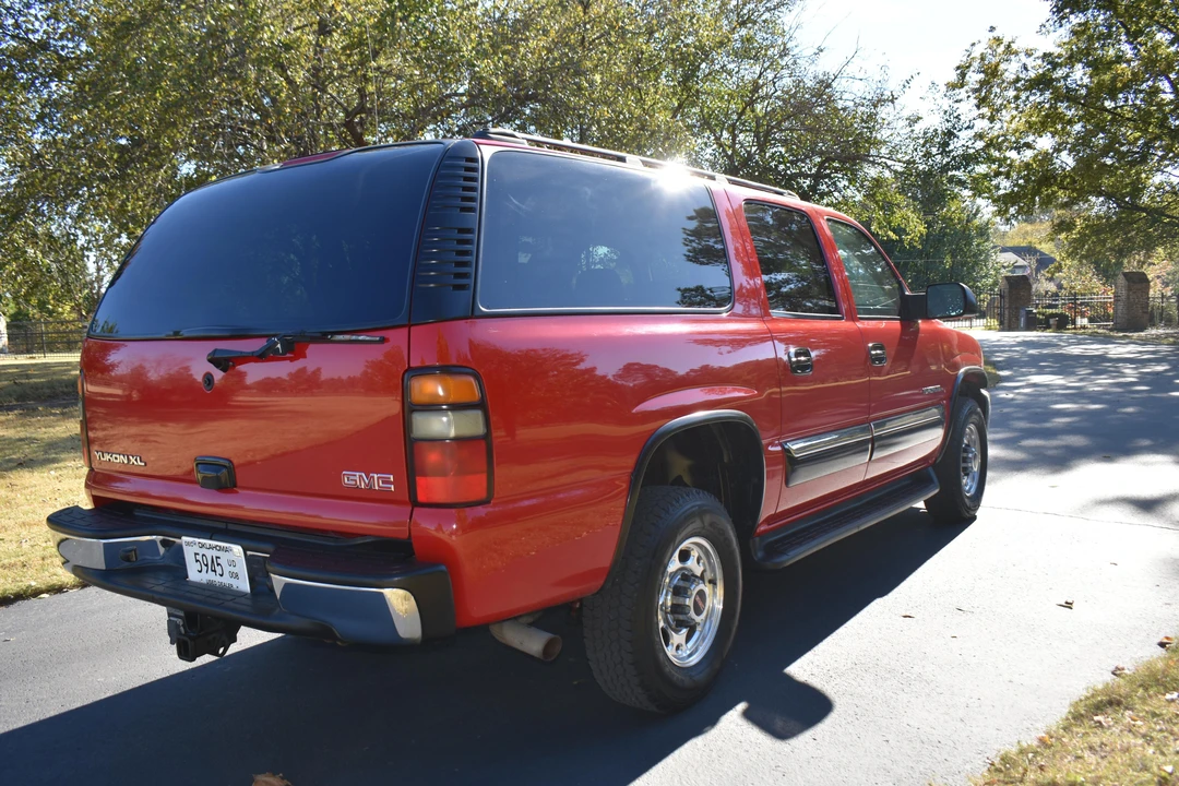 2004 GMC Yukon 2nd Gen - Image 17 of 31
