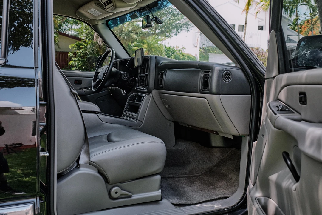 2004 GMC Yukon 2nd Gen - Image 29 of 31