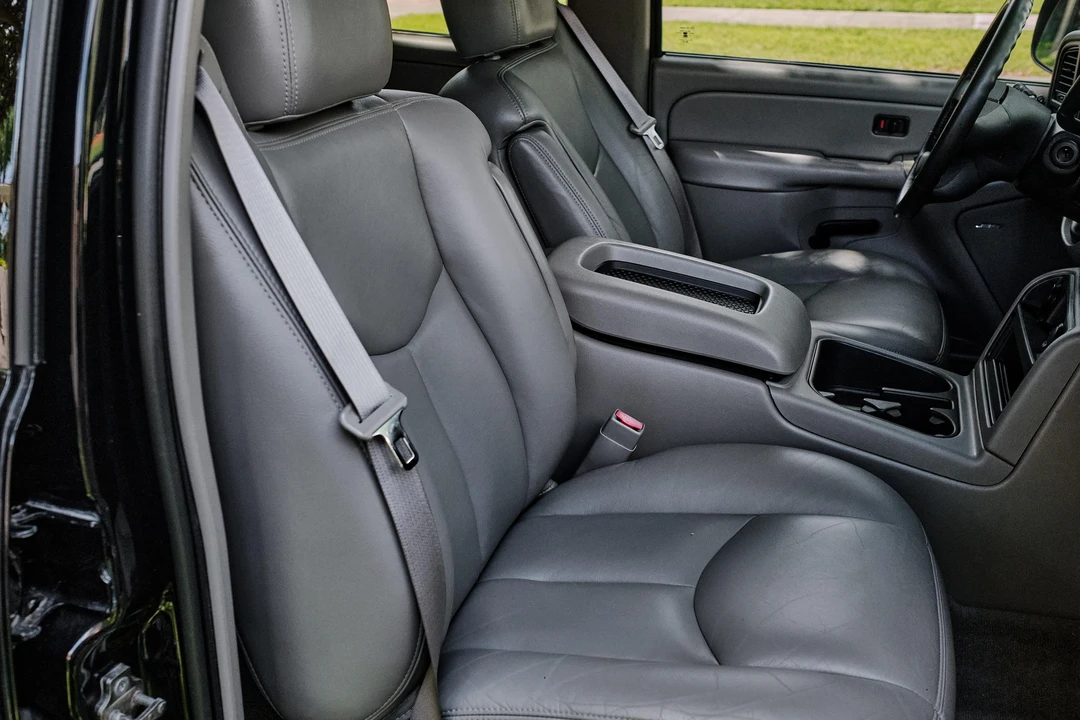 2004 GMC Yukon 2nd Gen - Image 30 of 31