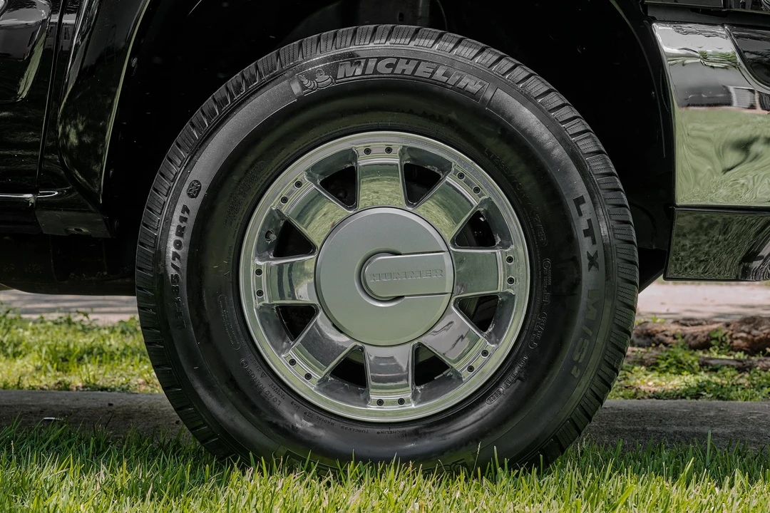 2004 GMC Yukon 2nd Gen - Image 22 of 31