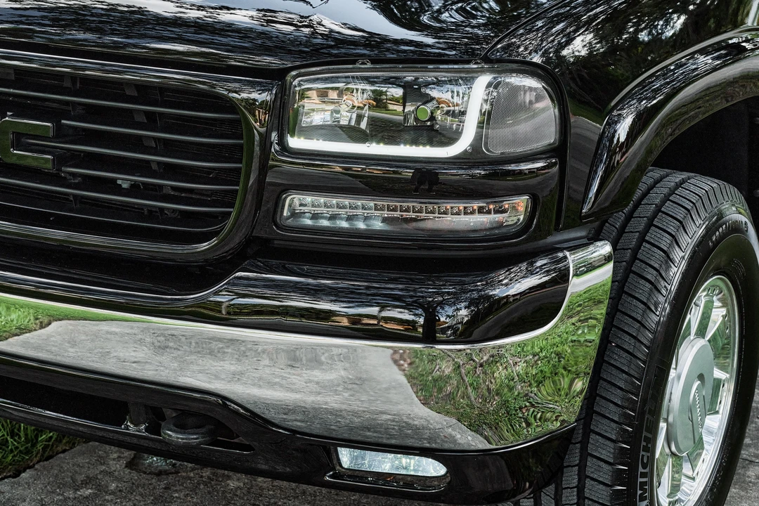 2004 GMC Yukon 2nd Gen - Image 12 of 31