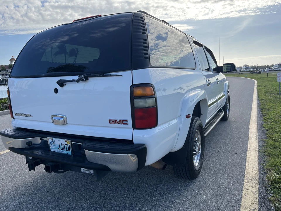 2004 GMC Yukon 2nd Gen - Image 20 of 31