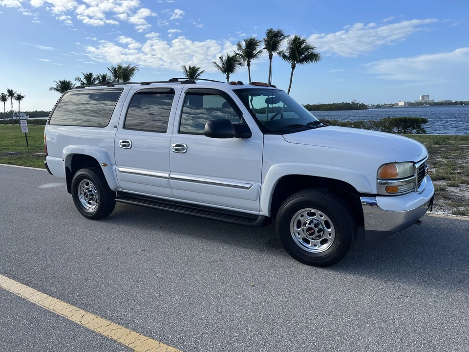 2004 GMC Yukon 2nd Gen - Image 29 of 31
