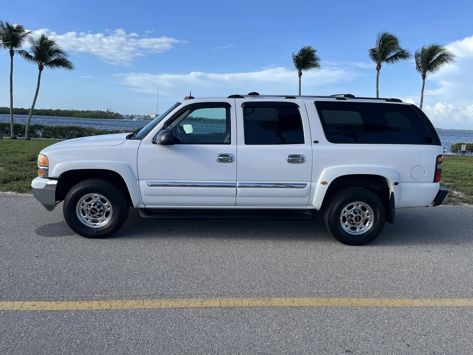 2004 GMC Yukon 2nd Gen - Image 10 of 31
