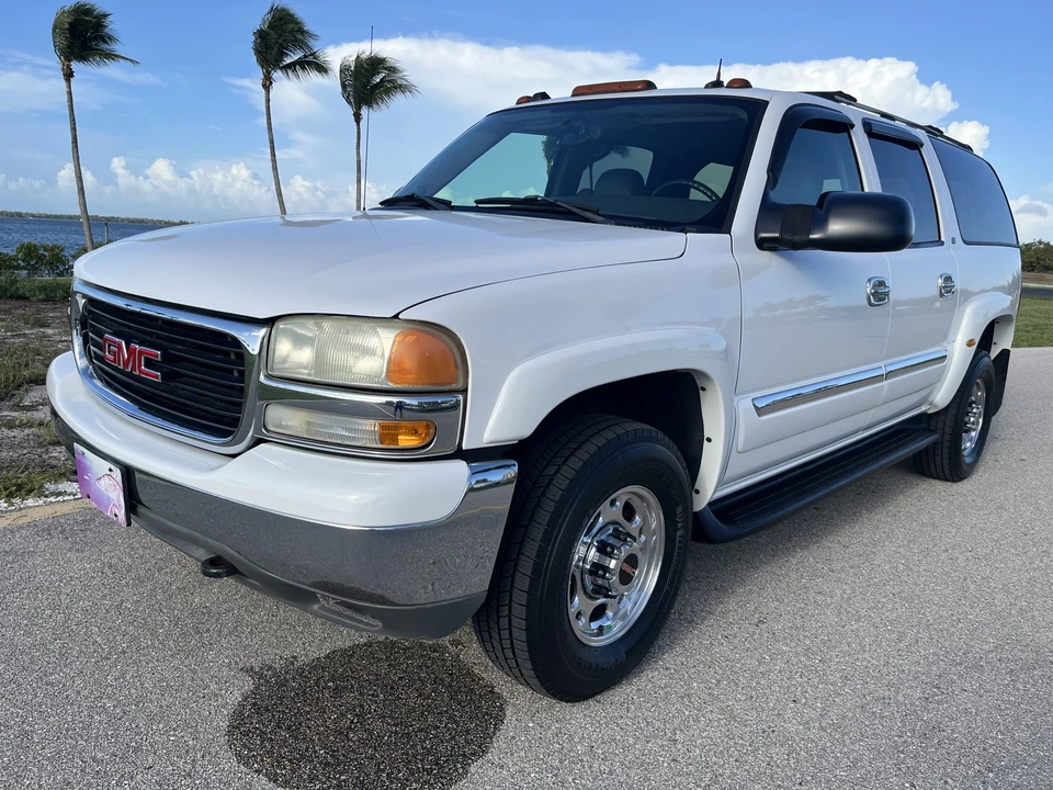 2004 GMC Yukon 2nd Gen - Image 3 of 31