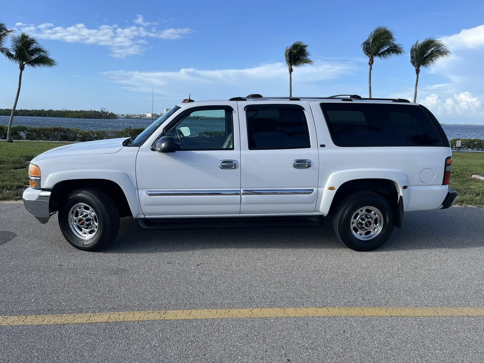 2004 GMC Yukon 2nd Gen - Image 9 of 31